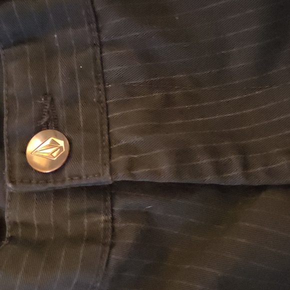 Men's Volcom Shorts - Picture 5 of 9